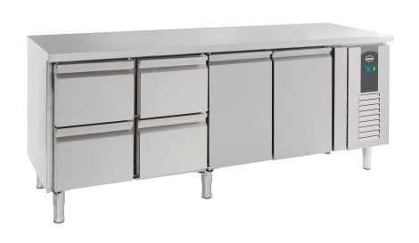 700 KOELWERKBANK 2DRS 4 LADEN